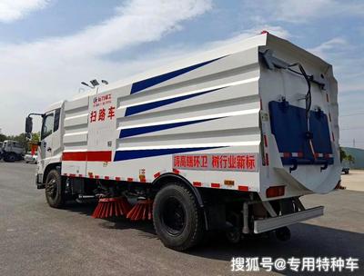 東風(fēng)天錦8方掃路車 城市清潔的得力助手